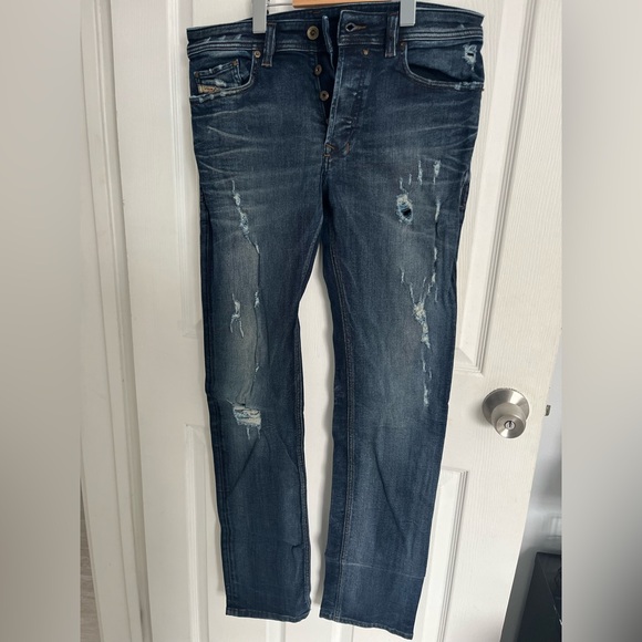 DIESEL Men's Distressed Blue Jeans W30L32